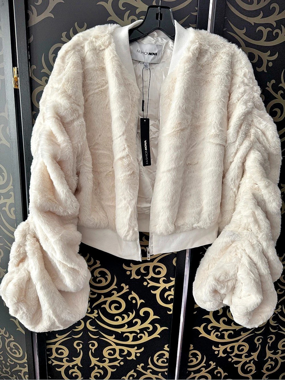 Fashion Nova Fall For You Faux Fur Jacket White Large